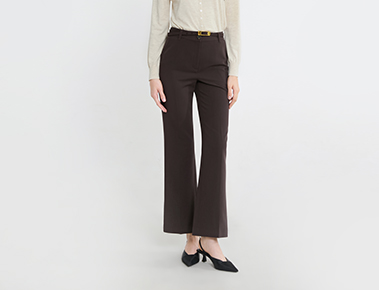 B65K06